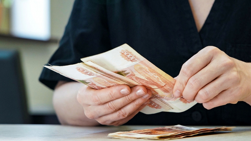 Эксперты оценили идею освободить россиян от НДФЛ по прощенным иностранцами долгам