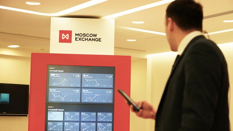 Индекс Мосбиржи преодолел отметку в 3 000 пунктов впервые с февраля 2022 года