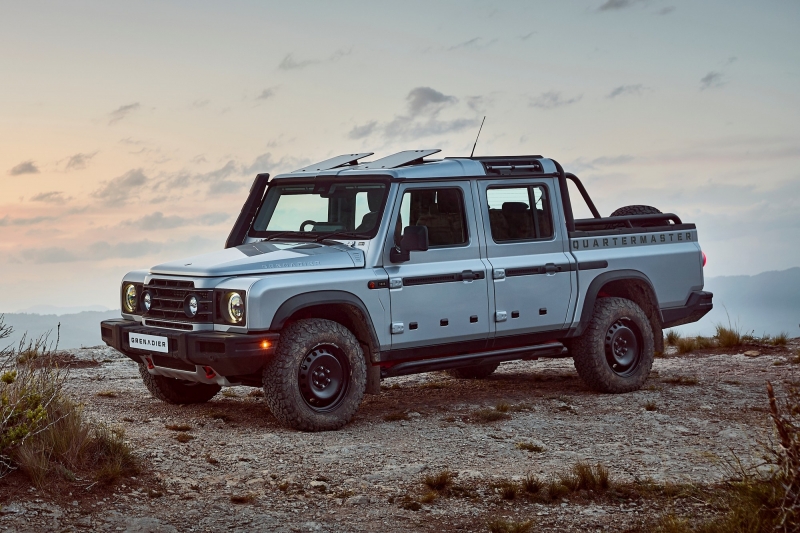 Ineos Grenadier Quartermaster: пикап-гряземес приехал на тусовку спорткаров