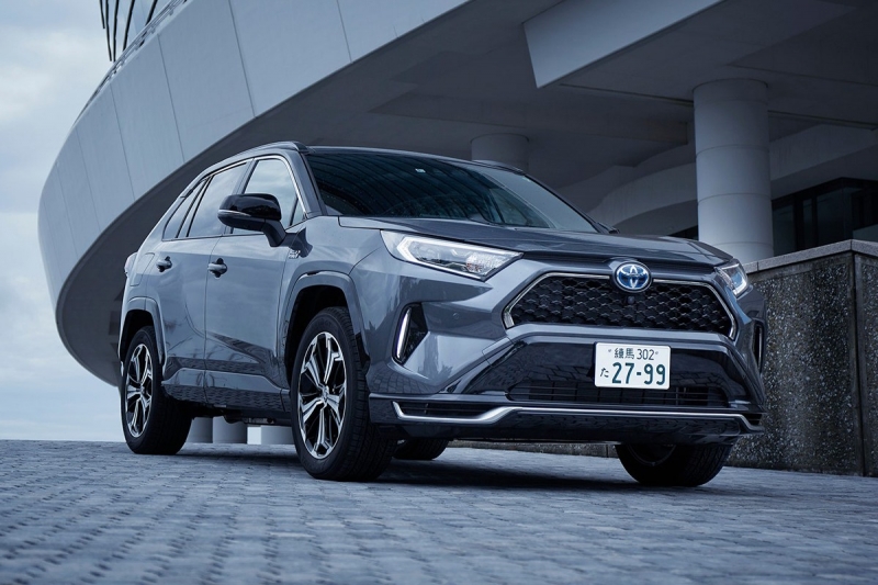 Япония запретит поставки в РФ автомобилей с моторами объёмом более 1,9 литра