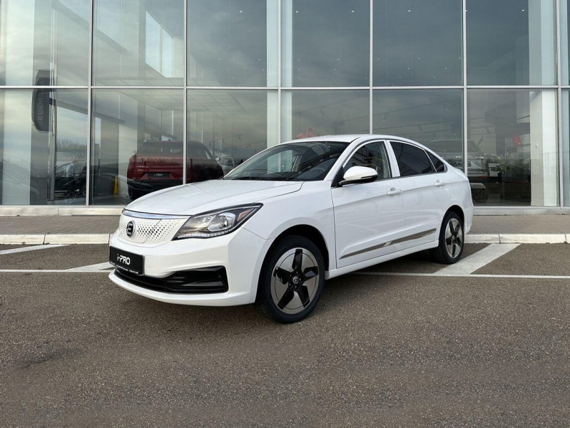 Модели с ДВС, электрокары и гибриды – КЛЮЧАВТО запустил продажи четырех марок в Ставрополе