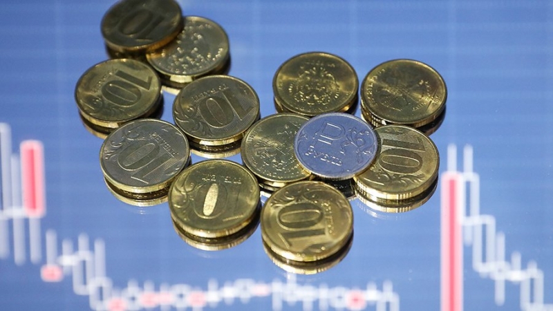 Названы факторы, которые могут оказать поддержку рублю в ближайшие месяцы