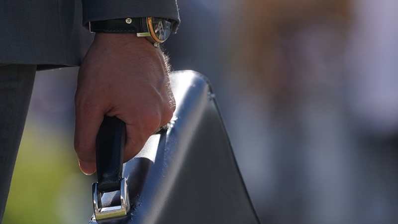 Почти треть опрошенных россиян занимаются инвестициями