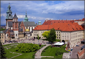 Россия закрывает Консульское агентство Польши в Смоленске