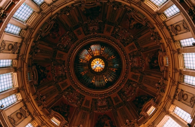 Строительство храма в честь Преподобного Алексия ведется в районе Крылатское