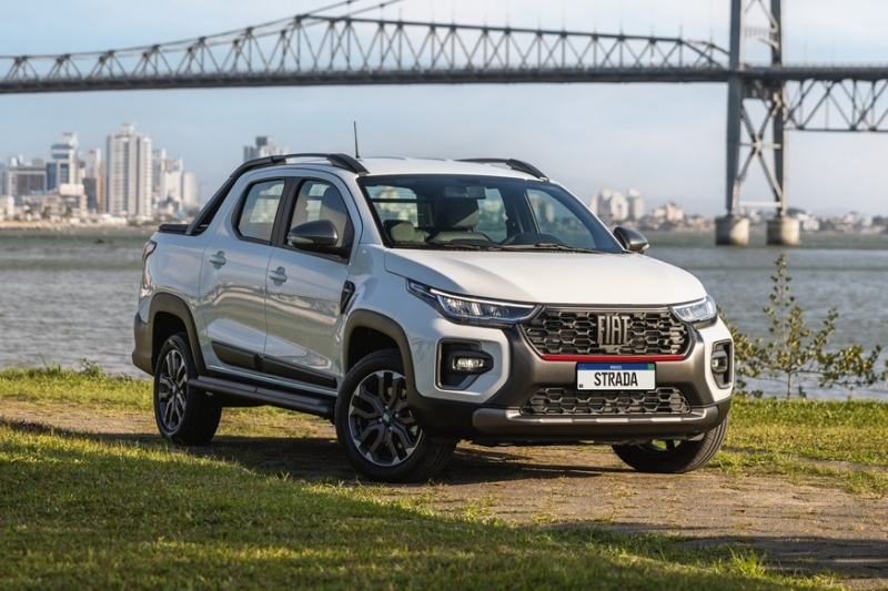 Бестселлер Fiat Strada получил турбомотор и особый дизайн для топовых версий