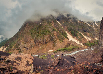 Ещё один турист сорвался со скалы в горах Кабардино-Балкарии
