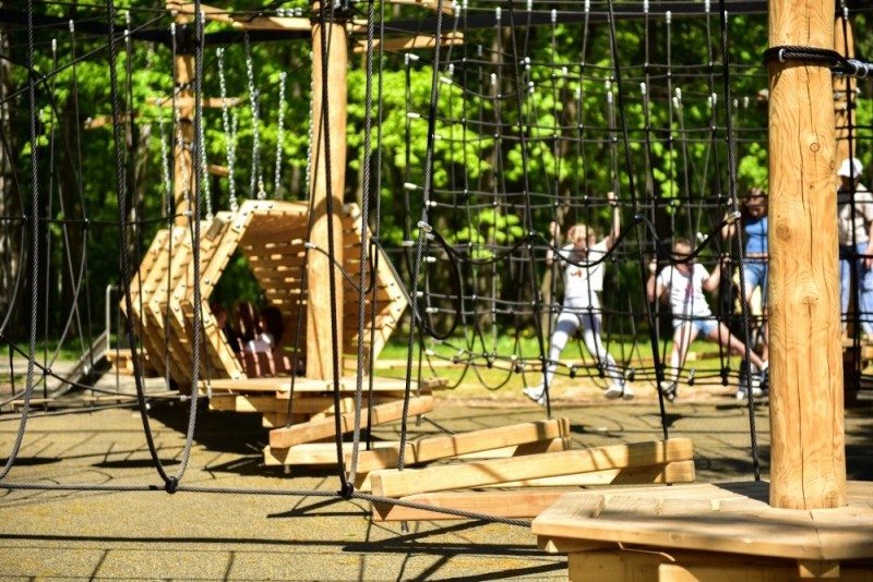 Обновленный парк Толстого в Химках принимает посетителей