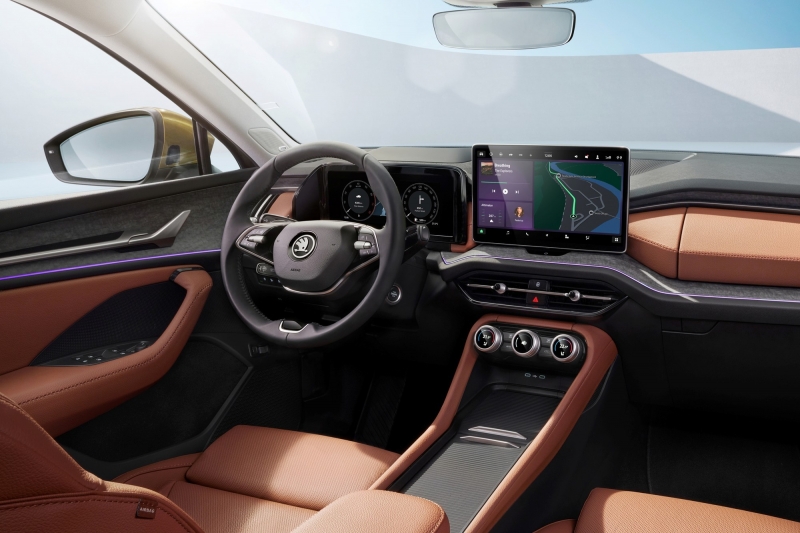 Салоны новых Skoda Kodiaq и Superb: «крутилки» с экранами внутри и другие фокусы