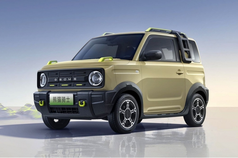 Ставший хитом бюджетный электрокар Geely Panda Mini примерил внедорожные «доспехи»