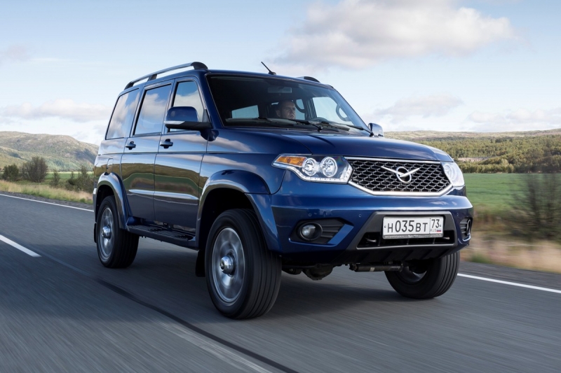 УАЗ планирует обновить Патриот: изменения коснутся внешности и техники