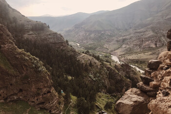 В Грузии из-за схода оползня погибли 11 человек