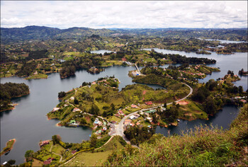 В Колумбии произошли два сильных землетрясения