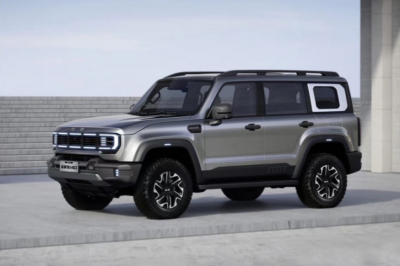 Внедорожник BAIC BJ40, который только что прописался в России, сменил поколение