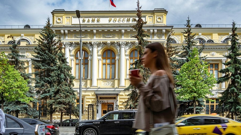 Зампред ЦБ допустил повышение ключевой ставки на ближайших заседаниях