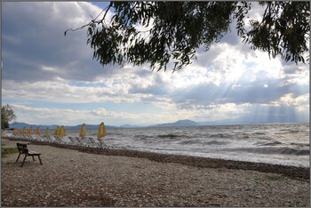 Греция страдает от наводнений, есть погибшие и пропавшие без вести