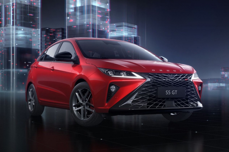 Седан Omoda S5 GT выходит на российский рынок: комплектации и цены