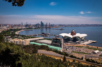 В Азербайджане продлили специальный карантинный режим из-за COVID-19