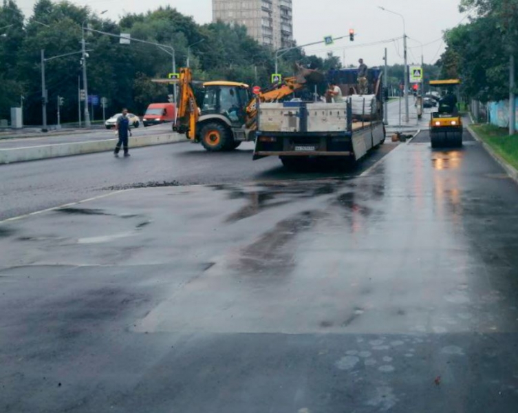 В ЦАО завершили обновление асфальта на Краснопресненской набережной