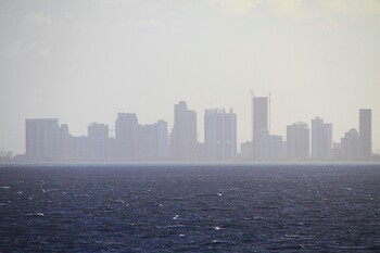 В США отменены свыше 870 авиарейсов из-за урагана «Идалия»