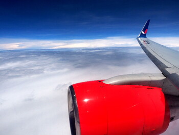 AZUR air планирует запустить рейсы во Вьетнам