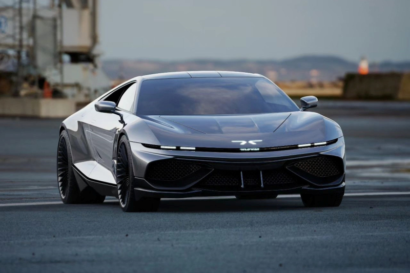 Ещё один альтернативный DeLorean: компания DNG Motors анонсировала вторую модель