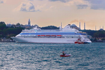 Круизный лайнер Astoria Grande не будет заходить в израильский Ашдод 