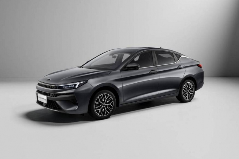 Лифтбек Москвич 6 выходит на российский рынок: комплектации и цены