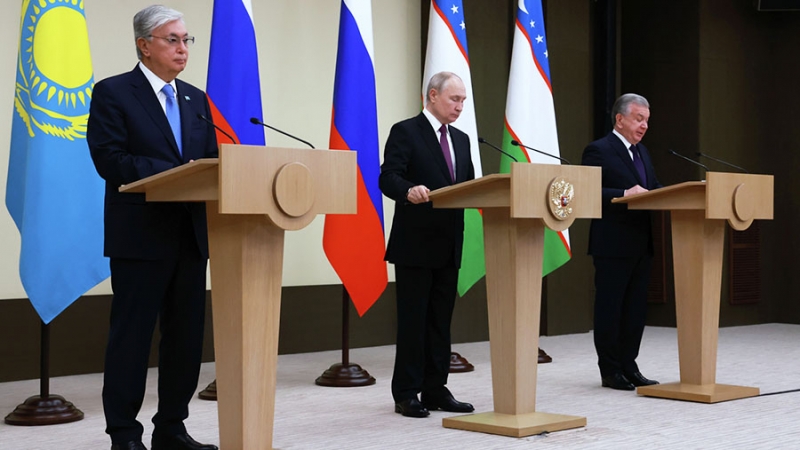 Путин, Мирзиёев и Токаев дали старт поставкам российского газа в Узбекистан