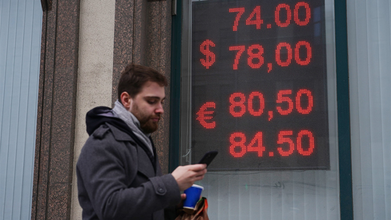 Путин заявил об отсутствии связи курса рубля с какими-либо проблемами в экономике