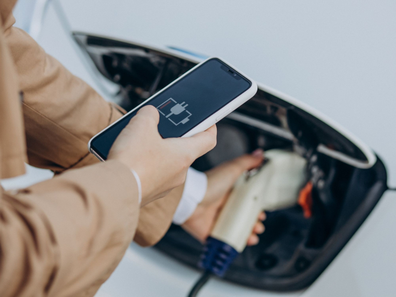 Sitronics Electro выпустил первый предсерийный образец медленной зарядной станции