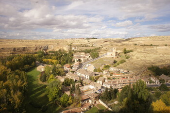 В Испании целую деревню продают по цене квартиры