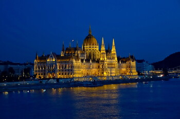 Венгрия стала требовать отчёт о правильном использовании Шенгенской визы