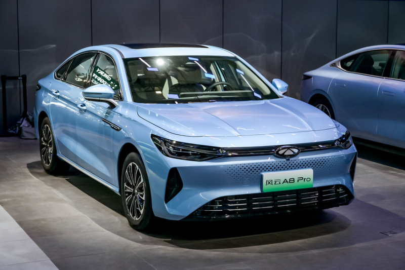 Большой седан Chery Arrizo 8 сменил имя и дизайн