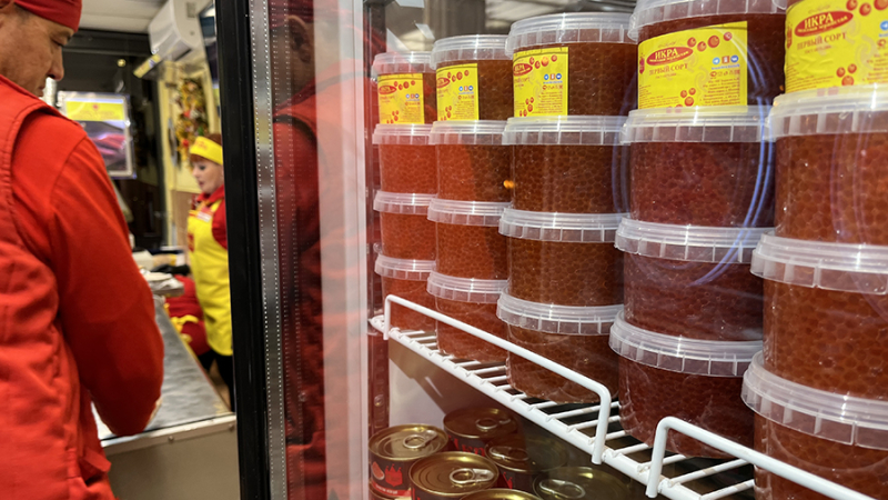 Цены на красную икру снизились на Дальнем Востоке