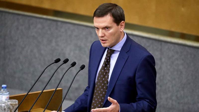 Депутат назвал важным решением увеличение МРОТ в 2024 году на 18,5%