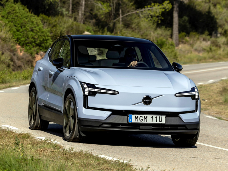 Холдинг Geely избавился от части акций Volvo Cars, чем сильно напугал инвесторов