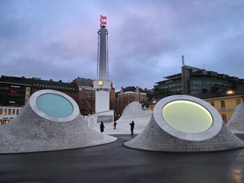 В Хельсинки пассажир проник на ВПП аэропорта, сломав двери