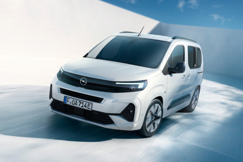 Череда премьер Stellantis: теперь обновлённые пассажирские Opel Combo Life и Zafira Life