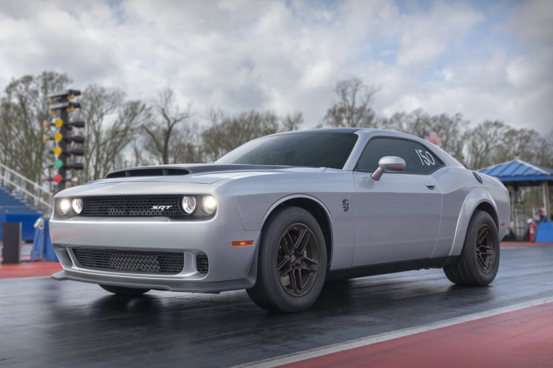 Dodge Challenger завершил карьеру: с конвейера сошёл последний масл-кар SRT Demon 170