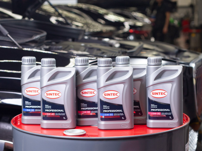 Крупнейшие сети автоцентров выбирают SINTEC