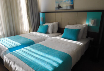 Названы предметы, которые туристы забирают из отелей чаще всего