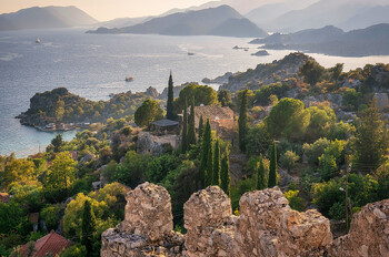 Названы страны-лидеры по объёмам раннего бронирования туров на лето 2024 года