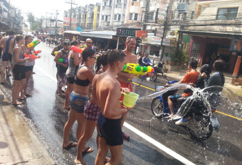 Тайский Новый год включили в список нематериального культурного наследия ЮНЕСКО