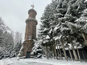 В Европе преодолевают последствия аномального снегопада