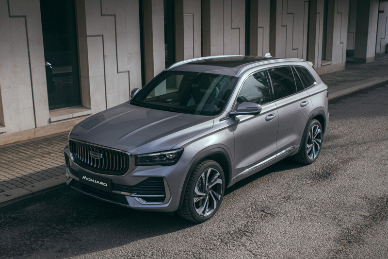 Авторынок РФ в 2023 году: рост на 69% на фоне минуса в 2022, в ТОП-10 новички от Chery и Geely