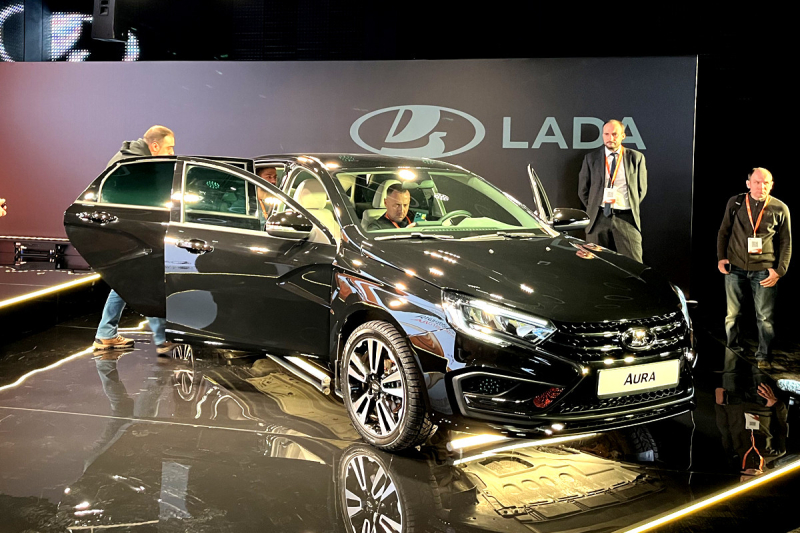 АВТОВАЗ готовится к запуску ещё одного бренда и анонсирует новые версии моделей Lada