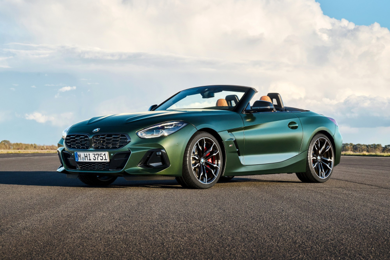 BMW Z4 M40i Pure Impulse: новая топ-версия с МКП и перенастроенным шасси