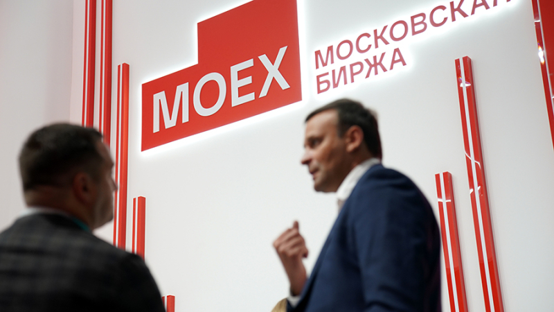 Эксперты оценили рост объема торгов на рынках Московской биржи