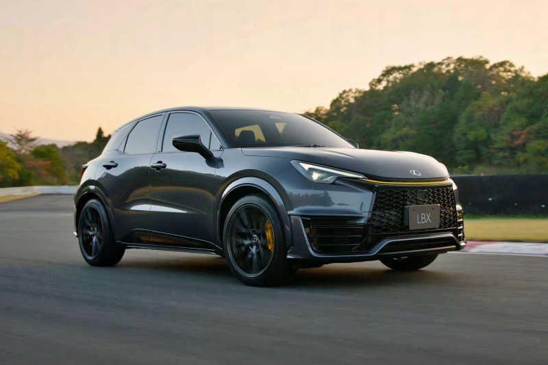 Lexus LBX Morizo RR — хот-хэтч Toyota GR Yaris в «шкуре» премиального кроссовера